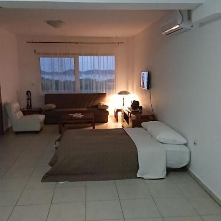 Apartment Ithakis Nea Iraklitsa Экстерьер фото
